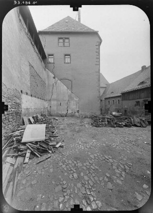 Rochlitz. Schloß (12.-14. Jh.). Blick über den Schloßhof