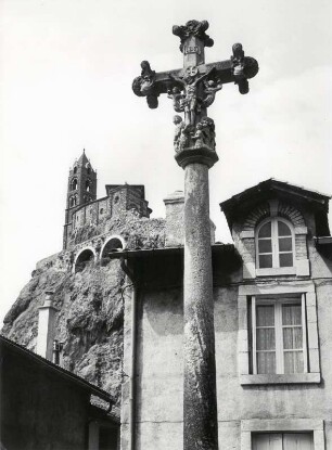 Romanisches Kreuz in Le Puy