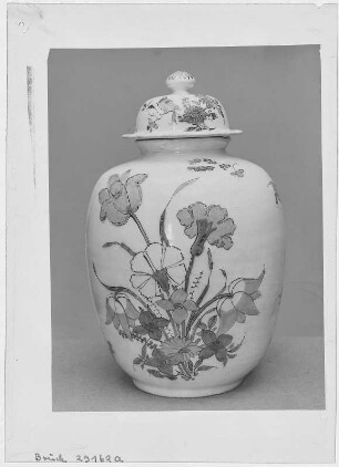 Berlin. Staatliches Museum, Kunstgewerbemuseum, Deckelvase