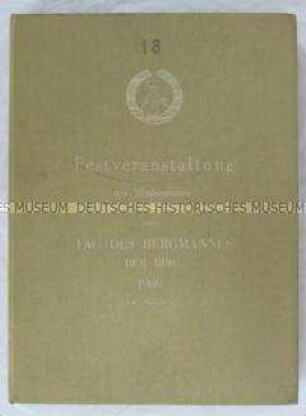 Fotodokumentation der Festveranstaltung des Ministerrates der DDR zum Tag des Bergmannes 1969 in Gera, in Etui