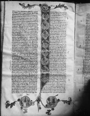Ms. lat. qu. 25 (III. 1): Lateinische Bibel, folio 3 verso, Genesis-Initiale I: Schöpfungsszenen, Opfer Kains und Abels, Kains Brudermord