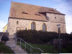 Turm und Langhaus von Süden
