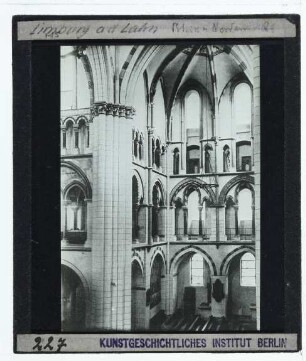 Limburg, Dom St. Georg : Innenansicht, Blick aus Vierung in N-QH