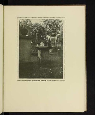 Gräber auf dem Friedhof St. Lorenz in Lübeck