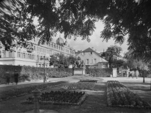 Deutschland. Bad Kissingen. Kurgarten. Regentbau