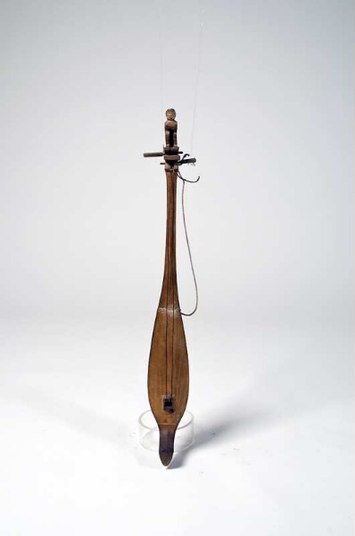 Bowl-necked lute