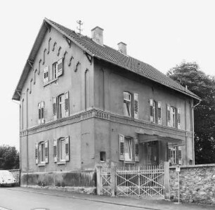 Ehemaliges Pfarrhaus (Massivbau); Echzell, Mittelstraße 3