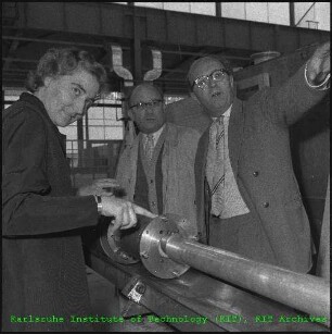 Besuch von Dr. Siegfried Balke (Bundesminister für Atomkernenergie und Wasserwirtschaft (BMAtW)) am Kernforschungszentrum Karlsruhe (KfK)