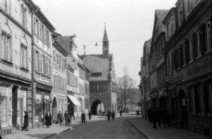 Lahr: Kaiserstraße mit Rathaus