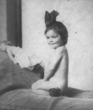 Albumseite : Album mit Fotoserie eines kleinen Mädchens
