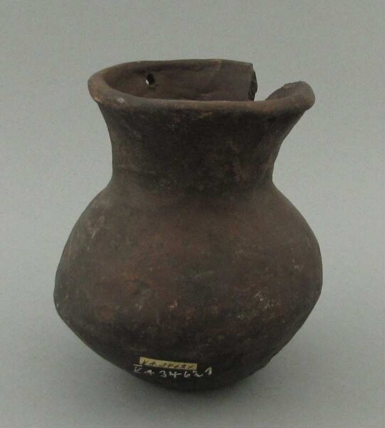 Clay vessel