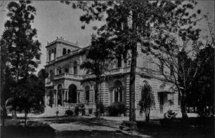 Villa : Blick auf eine Villa