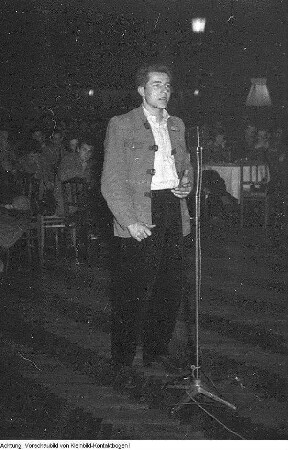 Dresden. FDJ-Bezirksdelegiertenkonferenz. Präsidium und Kulturprogramm, 1957 & Dresden. FDJ Bezirksappell - Junge Garde, Freiflüge, Juli - August 1957