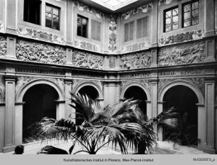 Palazzo Della Gherardesca, Palazzo Scala, Florenz