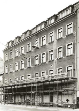 Dresden-Neustadt, Bautzner Straße 87. Wohnhaus mit Läden (1851/1900). Straßenansicht