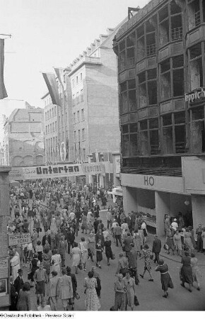 Blick in die Innenstadt während des Messebetriebs