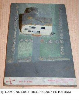 "Kleines Haus", unbekanntes Wohnhaus - Modell des Gesamtgebäudes