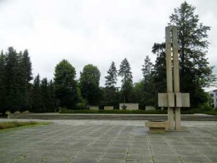 Hoyerswerda: Ehrenhain/Gedenkstätte am Dietrich-Bonhoeffer-Platz
