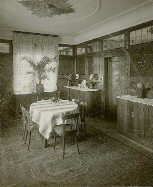 Fischer, Theodor; Reutlingen; Haus E. Gminder - Esstisch