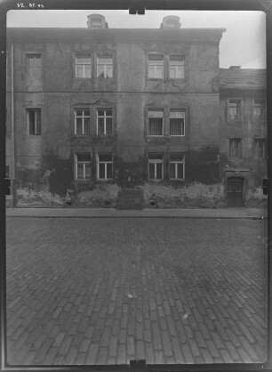 Pirna-Altstadt, Töpfergasse 4. Wohnhaus. Straßenfront (Teilansicht)