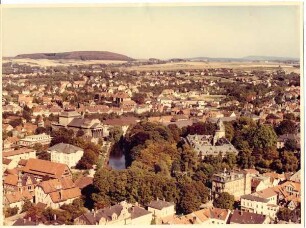 Luftbild von Südwesten: Schloss und Landestheater. Detmold