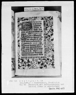 Stundenbuch — Initiale D (eus in adiutorium) und Vollbordüre, Folio 62recto