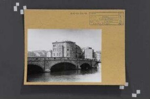 Inselbrücke. Berlin, Mitte, Friedrichsgracht (ab 1969 an dieser Stelle verkürzt)/Märkisches Ufer