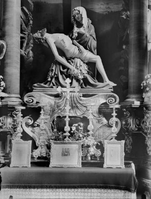 Altar der Schmerzhaften Muttergottes