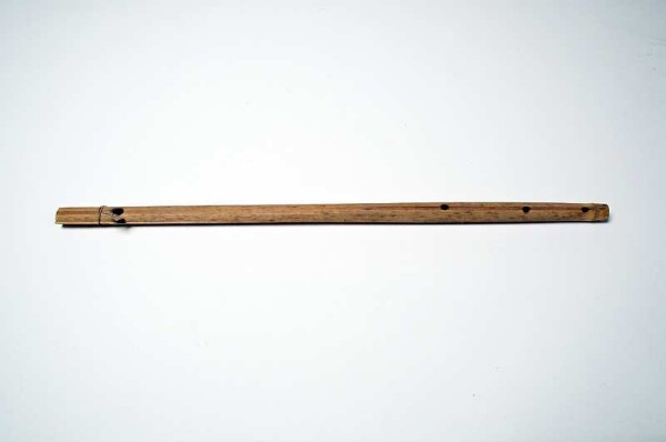 Docked transverse flute with finger holes