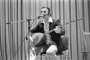 Gastspiel des persischen Sängers Ashik Mahsuni Sherif in der Stadthalle Karlsruhe