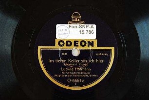 Im tiefen Keller sitz' ich hier : Trinklied / (L. Fischer)