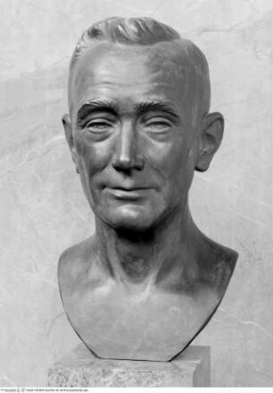 Porträtbüste des Leo Bruhns