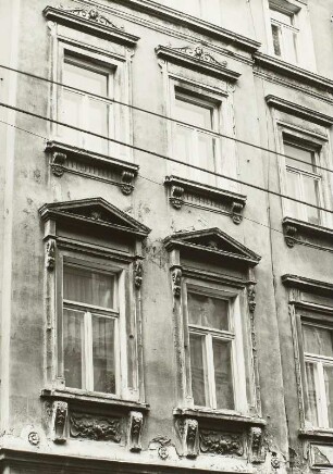 Wohn- und Geschäftshaus