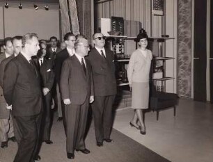 XII. Triennale Mailand, Deutsche Abt., Empfang des ital. Präsidenten