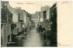 Kolberg (heute: Kolobrzeg / Polen). Mühlenkanal