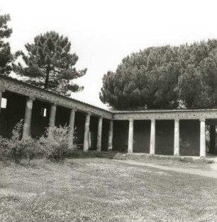 Pompeji. Große Palästra. Portikus