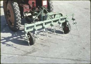 Rüttelzetter E 251 in Arbeitsstellung