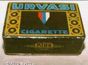 Blechdose für 50 Kios Cigaretten "URVASI" E. ROBERT BÖHME, DRESDEN