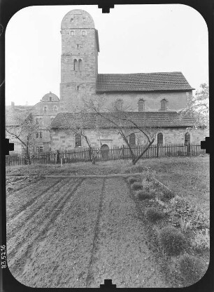 Breitungen-Herrenbreitungen. Ehemalige Benediktinerabteikirche (Baubeginn 1100). Ansicht von Süden