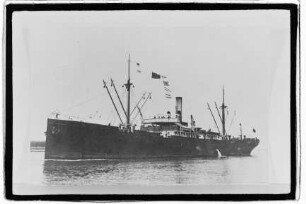 Luise Menzell (1907), Menzell & Co. Hamburg