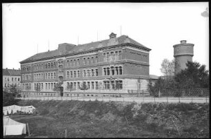 Wurzen. Knaben-Bürgerschule mit Wasserturm