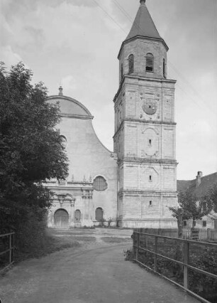 Katholische Pfarrkirche Heilig Kreuz & Ehemalige Augustinerchorherrenstiftskirche