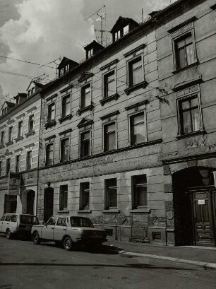 Glauchau, Wohnhaus, Straßenansicht