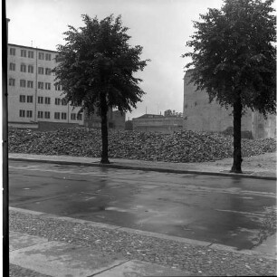 Negativ: Trümmer, Ansbacher Straße 9, 1953