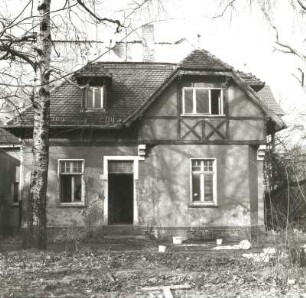 Böhlen-Großdeuben, Hauptstraße 25a. Wohnhaus (um 1910)
