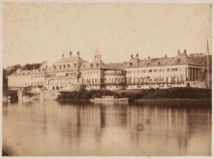 Wasserpalais in Pillnitz : Dresden-Pillnitz. Schloss Pillnitz. Wasserpalais. Ansicht über die Elbe