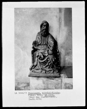 Männliche Heiligenfigur vom ehemaligen Olafaltar