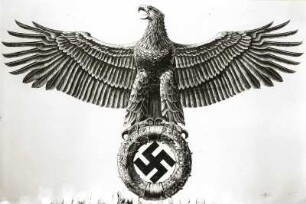 Entwurf für das Hoheitszeichen des Nationalsozialismus : Entwurf für das Hoheitszeichen des Nationalsozialismus. Zeichnung (1940)