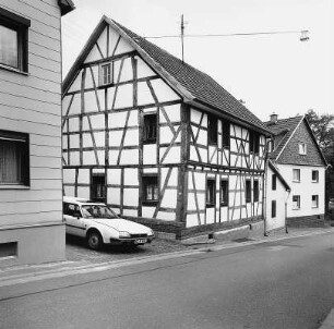 Schlangenbad, Hauptstraße 26