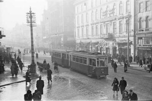 Sofia: Boulevard Dondukov mit Straßenbahn